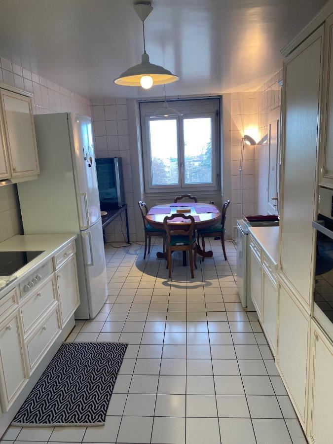Genève, plein centre,belle vue Lac, splendide et grand appartement Esterno foto