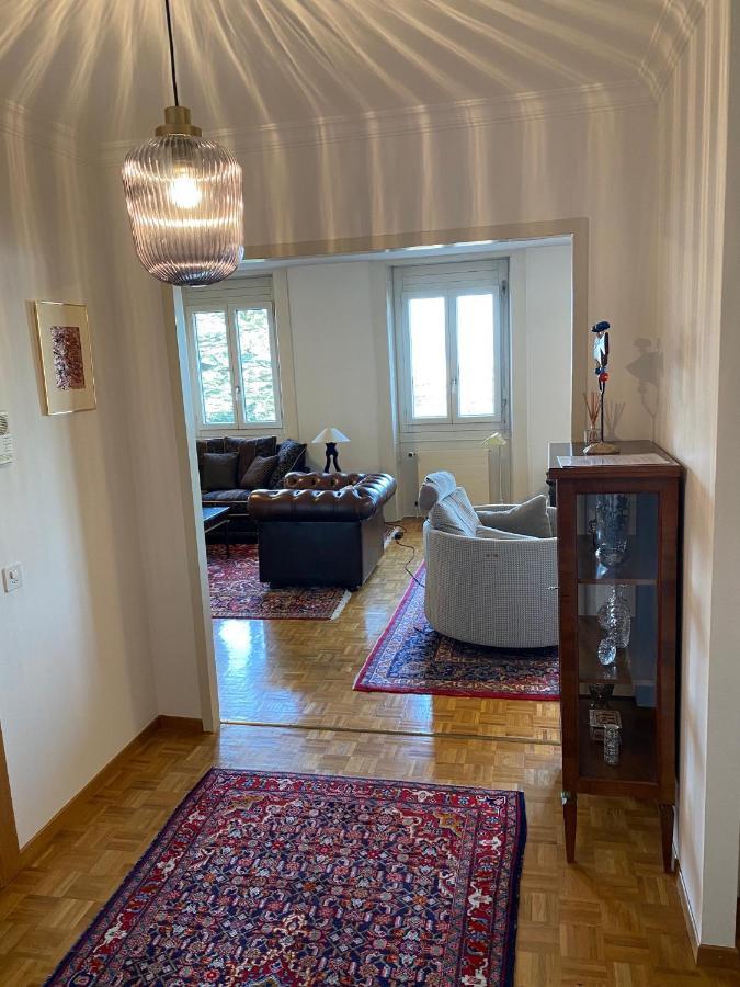 Genève, plein centre,belle vue Lac, splendide et grand appartement Esterno foto
