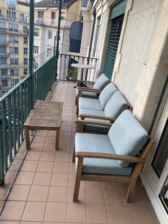Genève, plein centre,belle vue Lac, splendide et grand appartement Esterno foto