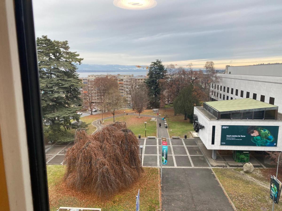 Genève, plein centre,belle vue Lac, splendide et grand appartement Esterno foto