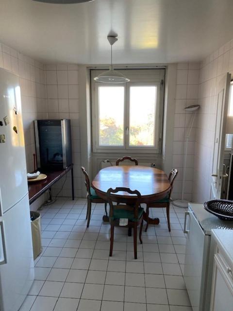 Genève, plein centre,belle vue Lac, splendide et grand appartement Esterno foto