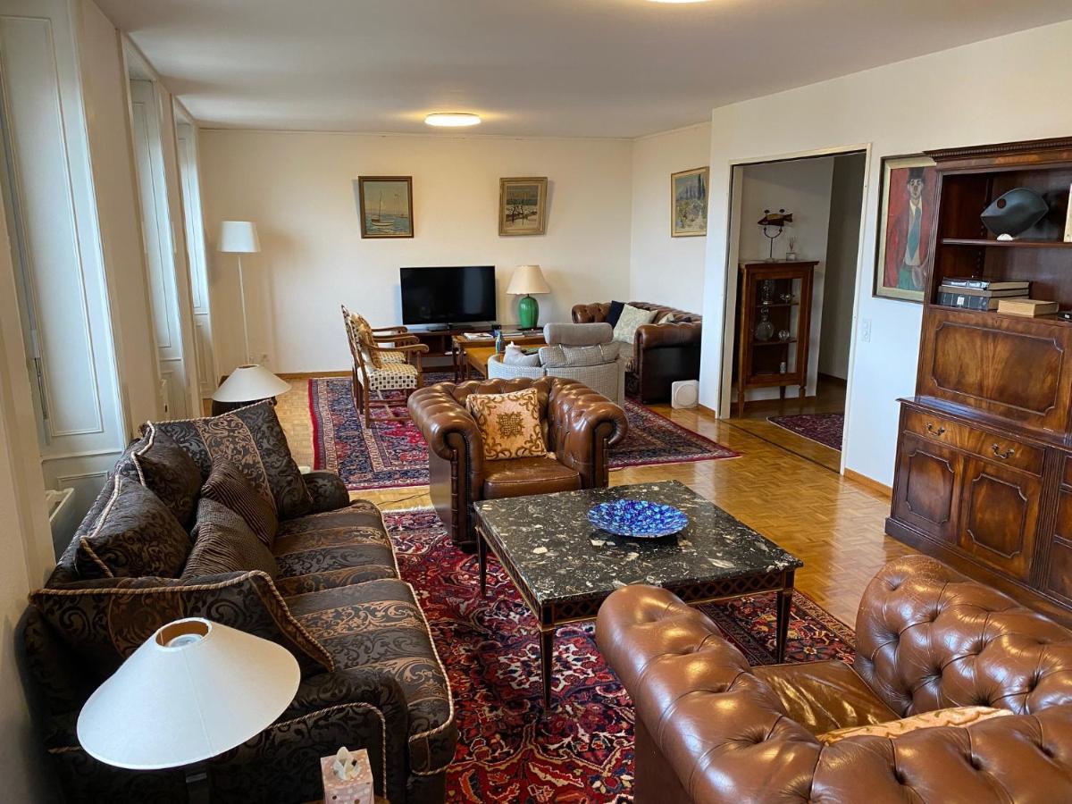 Genève, plein centre,belle vue Lac, splendide et grand appartement Esterno foto